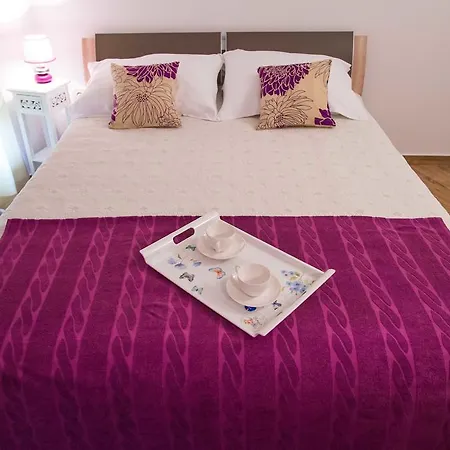 Apartment Amalija Sukošan